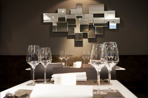 Quay West Suites Sydney - QLD Tourism 4