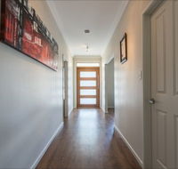 Barossa Family Holiday Home - QLD Tourism