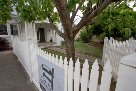 Bendigo Backpackers - QLD Tourism 1