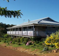Blue House Bed and Breakfast - QLD Tourism