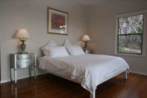 De Coudie Beach House - QLD Tourism 6