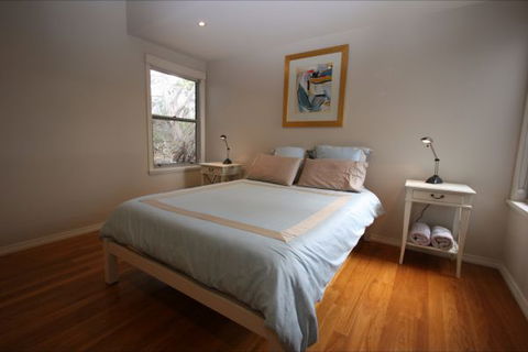 De Coudie Beach House - QLD Tourism 8