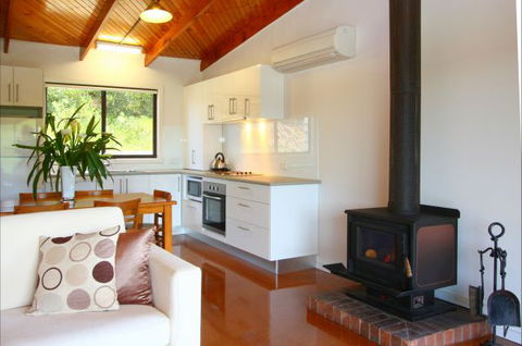 Johanna Seaside Cottages - Queensland Tourism 2