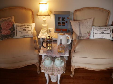 La Perrie Chalet Bed And Breakfast - QLD Tourism 2