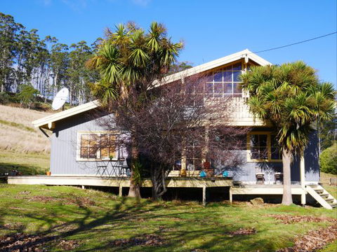 La Perrie Chalet Bed And Breakfast - QLD Tourism 6