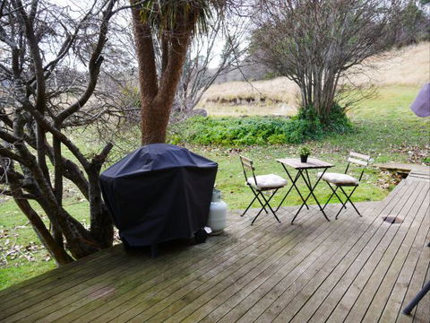 La Perrie Chalet Bed And Breakfast - QLD Tourism 9