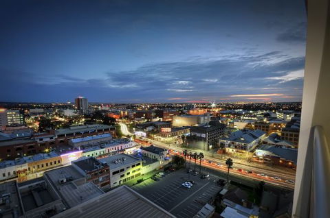 La Loft Apartments - QLD Tourism 0