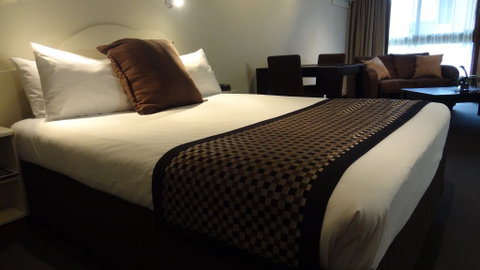 Quality Inn Presidential Motel - Queensland Tourism 4
