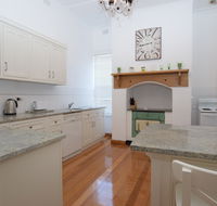 The Provincial Bed  Breakfast - QLD Tourism