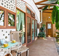 Earthship Ironbank - QLD Tourism