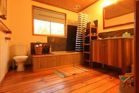 Mandala Bruny Island Holiday Rental - Queensland Tourism 9