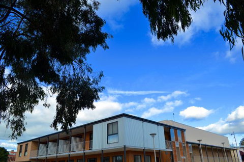 Mansfield Apartments - Queensland Tourism 1