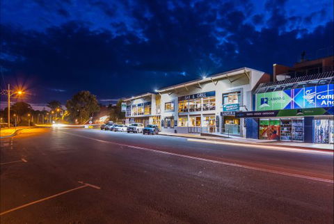 Merimbula Lakeview  Hotel  - QLD Tourism 9