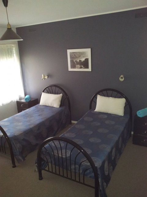 Melaleuca Grove Holiday Units & Motor Inn - QLD Tourism 3