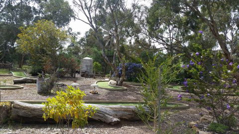 Padthaway Caravan Park - Queensland Tourism 3