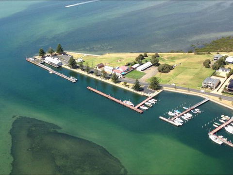 Port Albert Motel - Queensland Tourism 1