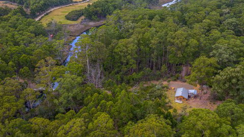 Saintys Creek Cottage - QLD Tourism 1