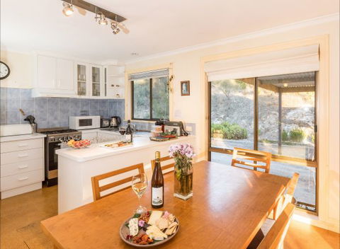 Skillogalee Cottages - QLD Tourism 5