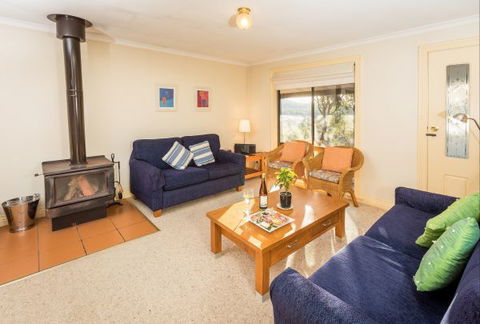 Skillogalee Cottages - QLD Tourism 9