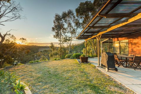 Skillogalee Cottages - QLD Tourism 10