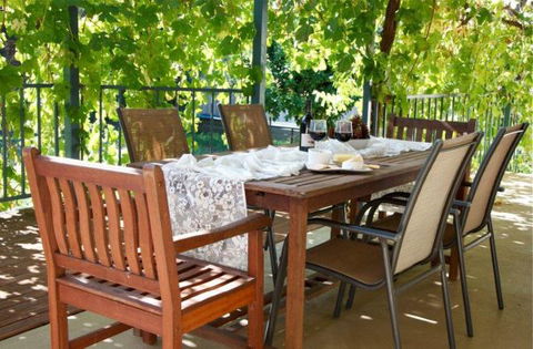 Sweetman Cottage - Queensland Tourism 3