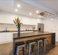 The Bright House - QLD Tourism