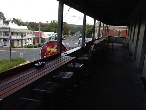 The Corner Hotel Alexandra - Queensland Tourism 1