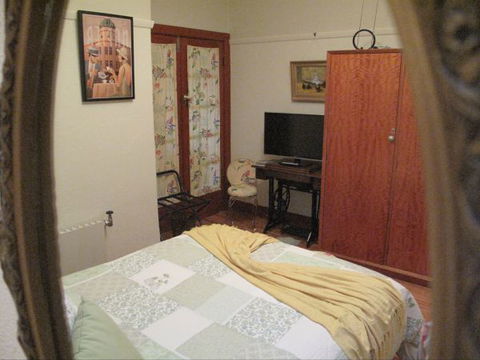 B&B Wodonga - Art Deco Accommodation - QLD Tourism 4