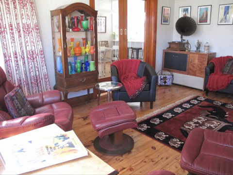 B&B Wodonga - Art Deco Accommodation - QLD Tourism 6