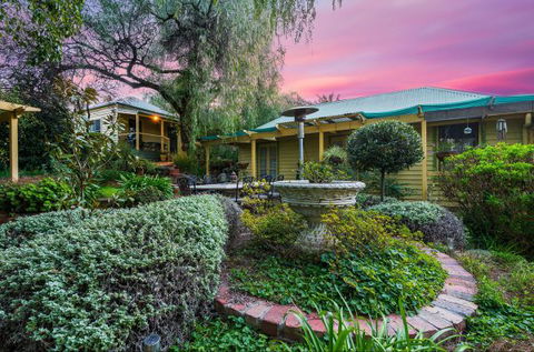 Bendigo Cottages Bed And Breakfast - QLD Tourism 0