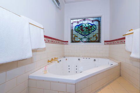 Bendigo Cottages Bed And Breakfast - QLD Tourism 2