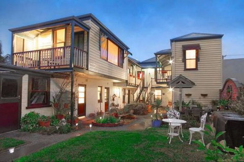 Benambra Bed And Breakfast - Queensland Tourism 0