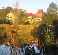 Bunjil Farm - Queensland Tourism