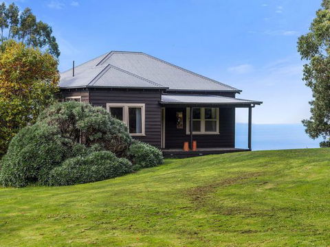Cape Cottages - Queensland Tourism 1