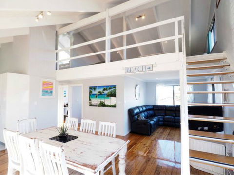 Callala Beach Shack - Queensland Tourism 0