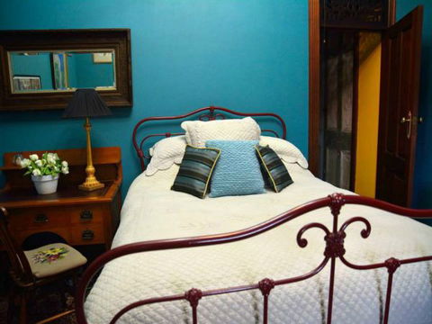 Cairnsmore Bed And Breakfast - Queensland Tourism 0