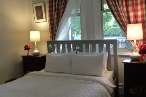 Cadogan Central Luxury - QLD Tourism 6