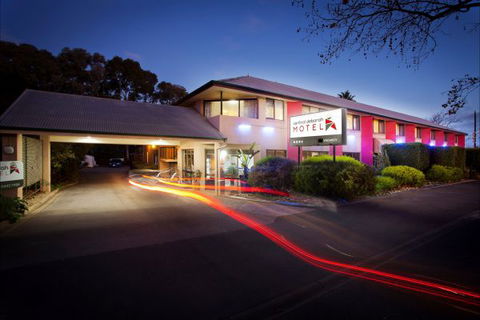 Central Deborah Motel - QLD Tourism 0