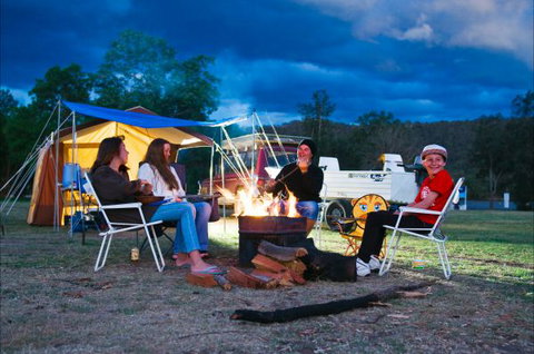 Del Rio Riverside Resort - QLD Tourism 0