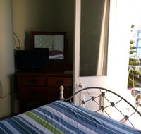 Foreshore Backpackers - Queensland Tourism