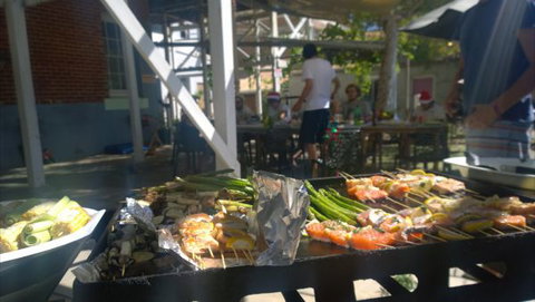 Foreshore Backpackers - QLD Tourism 2