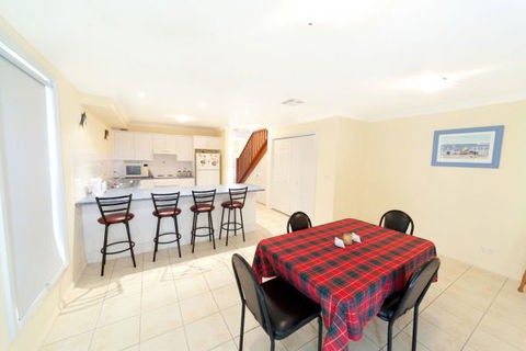 Goolwa Riverport Motel - Queensland Tourism 1