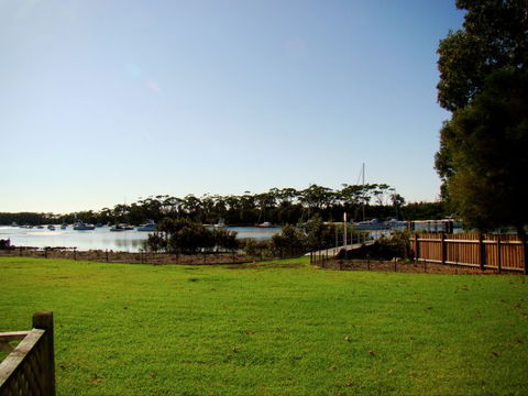 Goolwa Riverport Motel - Queensland Tourism 6