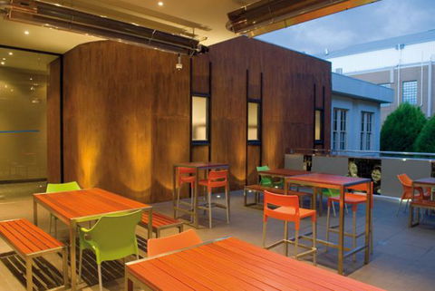 Hotel Warrnambool - Queensland Tourism 3