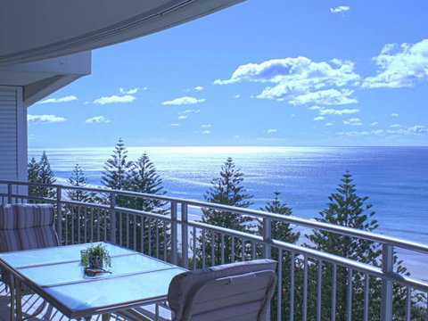 Indigo Blue Beachfront Holiday Apartments - QLD Tourism 0