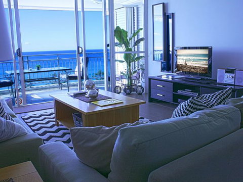 Indigo Blue Beachfront Holiday Apartments - QLD Tourism 3