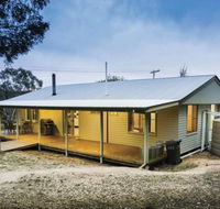 Lavender Vale Cottage - Queensland Tourism
