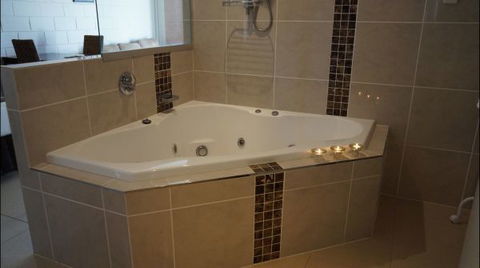 La Solana Holiday Apartments  - Mackay - QLD Tourism 8