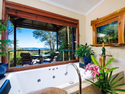Lillypilly's Cottages And Day Spa - QLD Tourism 0
