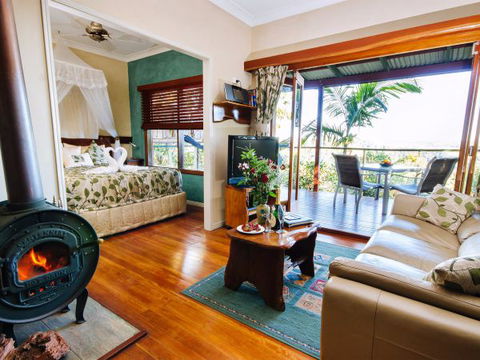 Lillypilly's Cottages And Day Spa - QLD Tourism 2